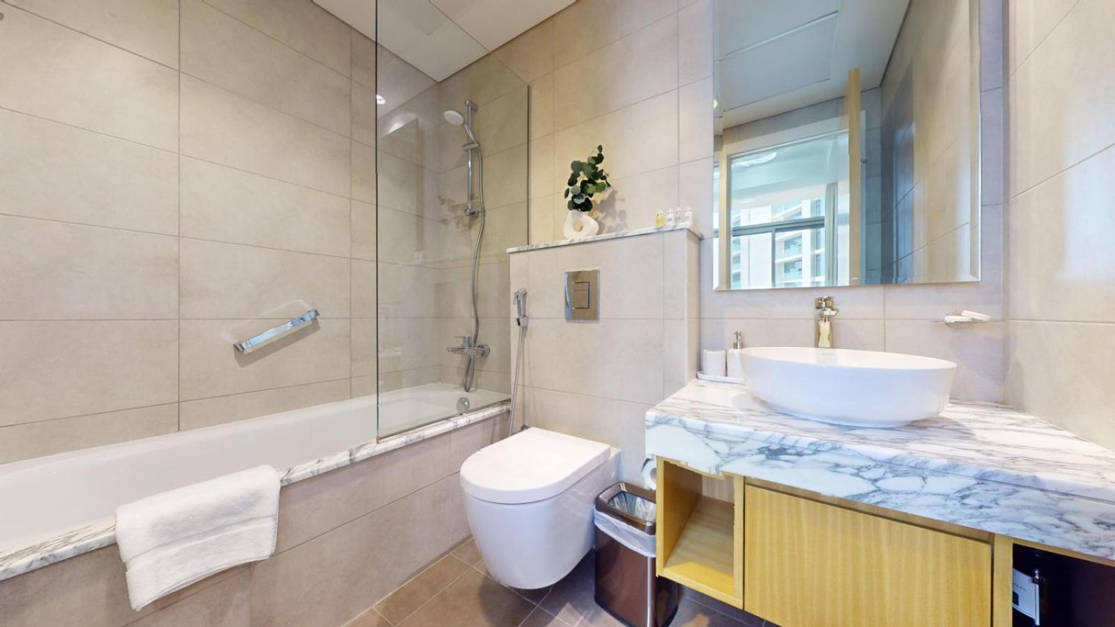 Aykon - Elegant Two Bedroom In Business Bay Apartment *